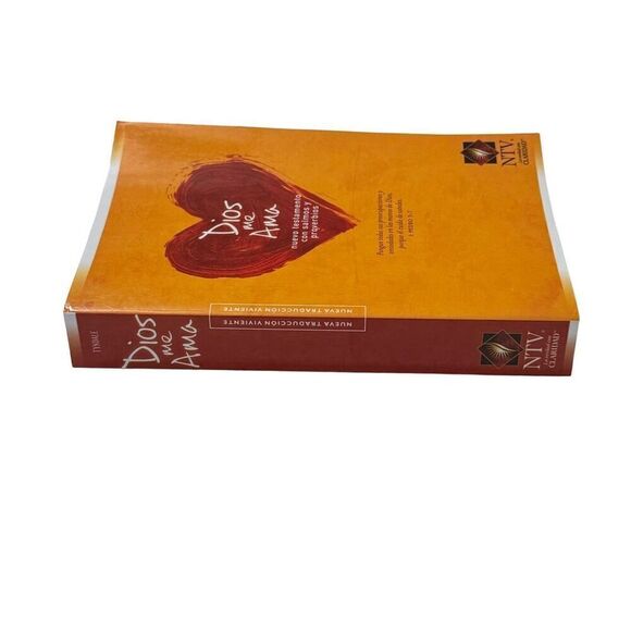 Dios me Ama NUEVA TESTAMENTO CON SALMOS Y PROVERBIOS/ 2010 - Picture 4 of 9